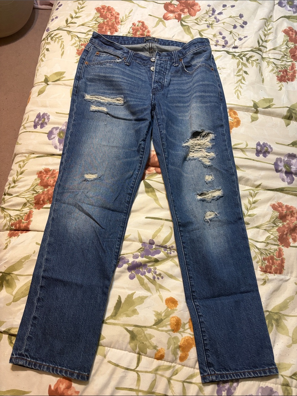 Abercrombie Distressed Women's Blue Denim Jeans- slim boyfriend size 26 or 2R